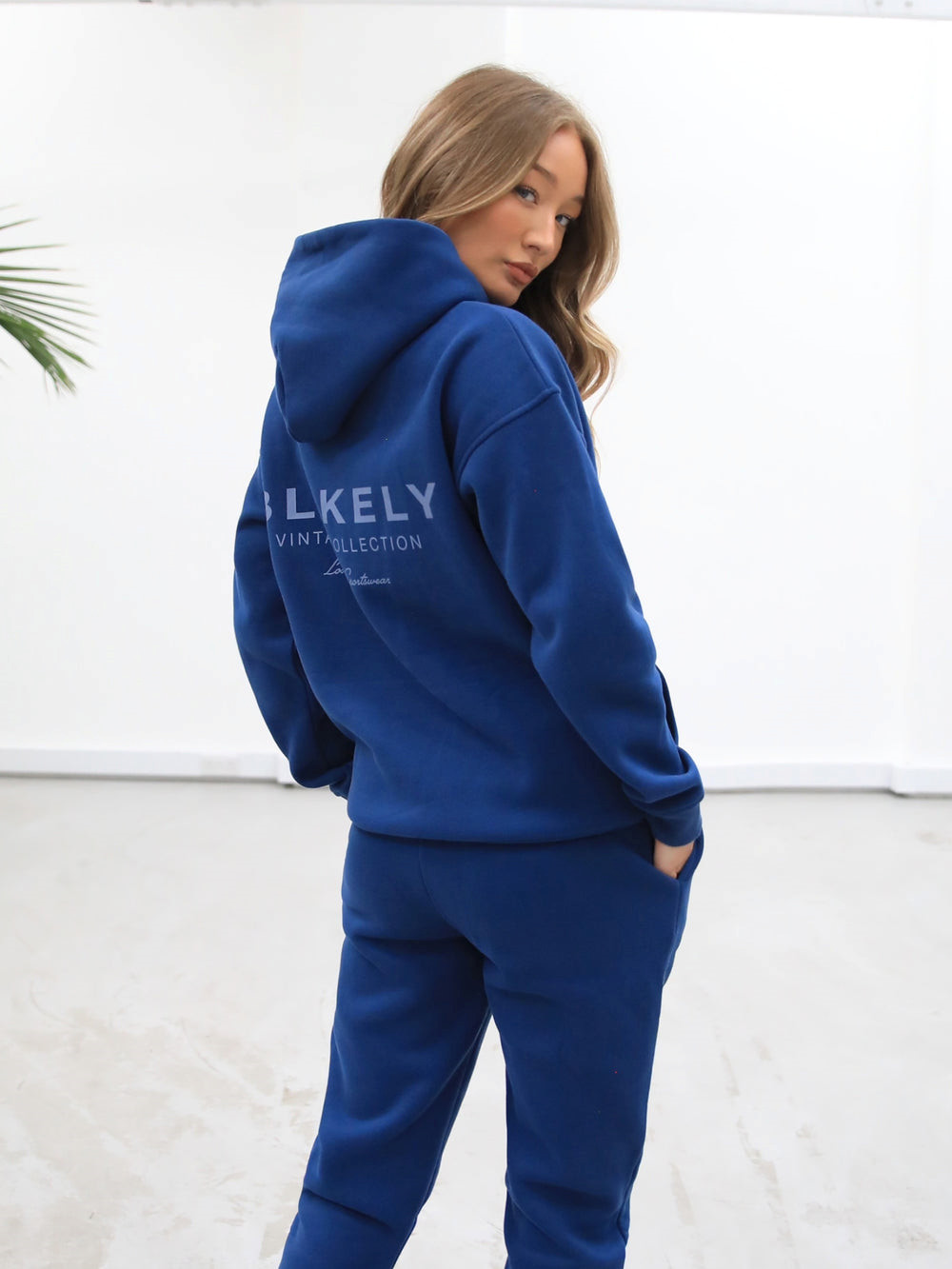 Blakely Women's Sports Club Relaxed Hoodie Mavi | UIB608973